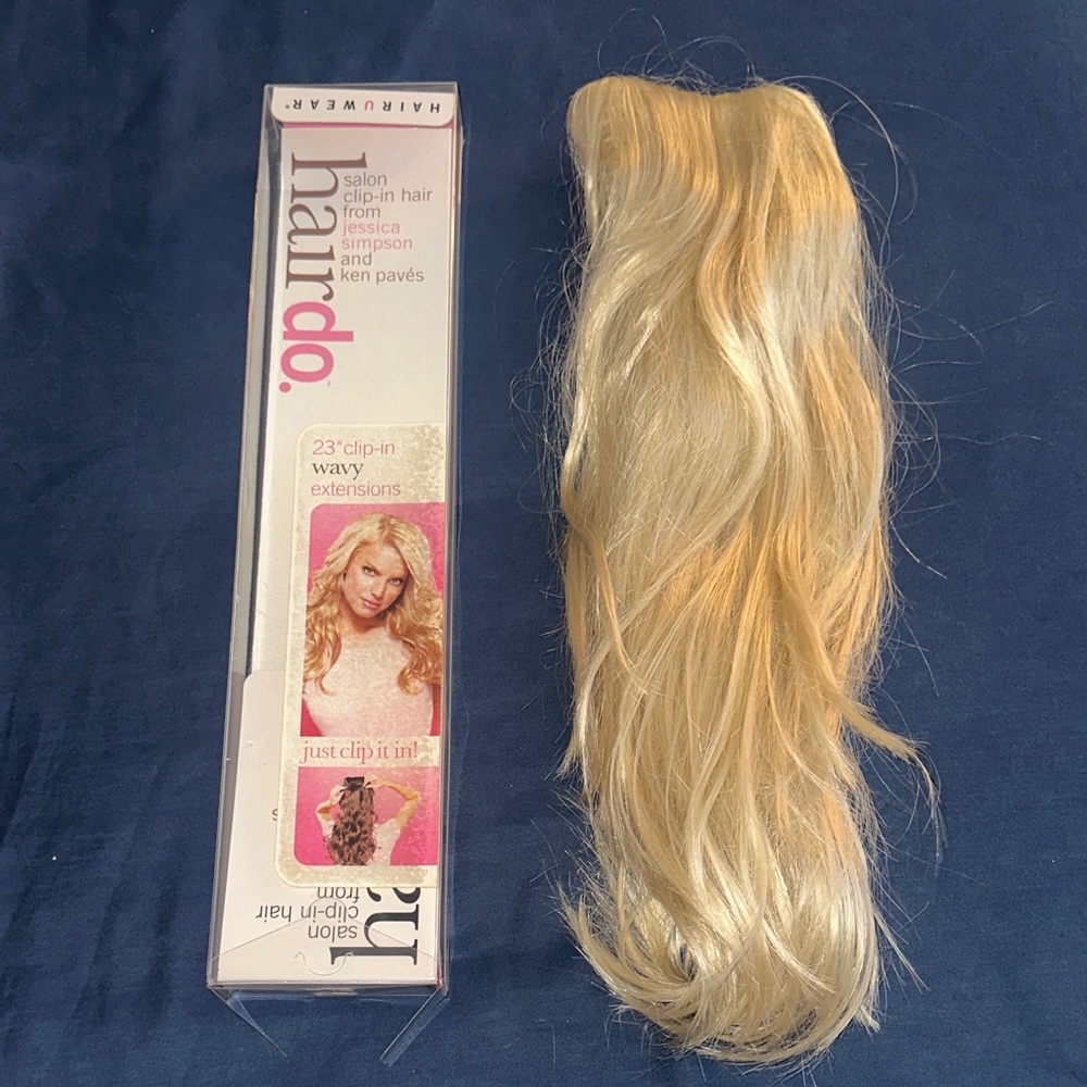 Jessica Simpson Swedish Blonde Synthetic Clip-In Hair Extensions